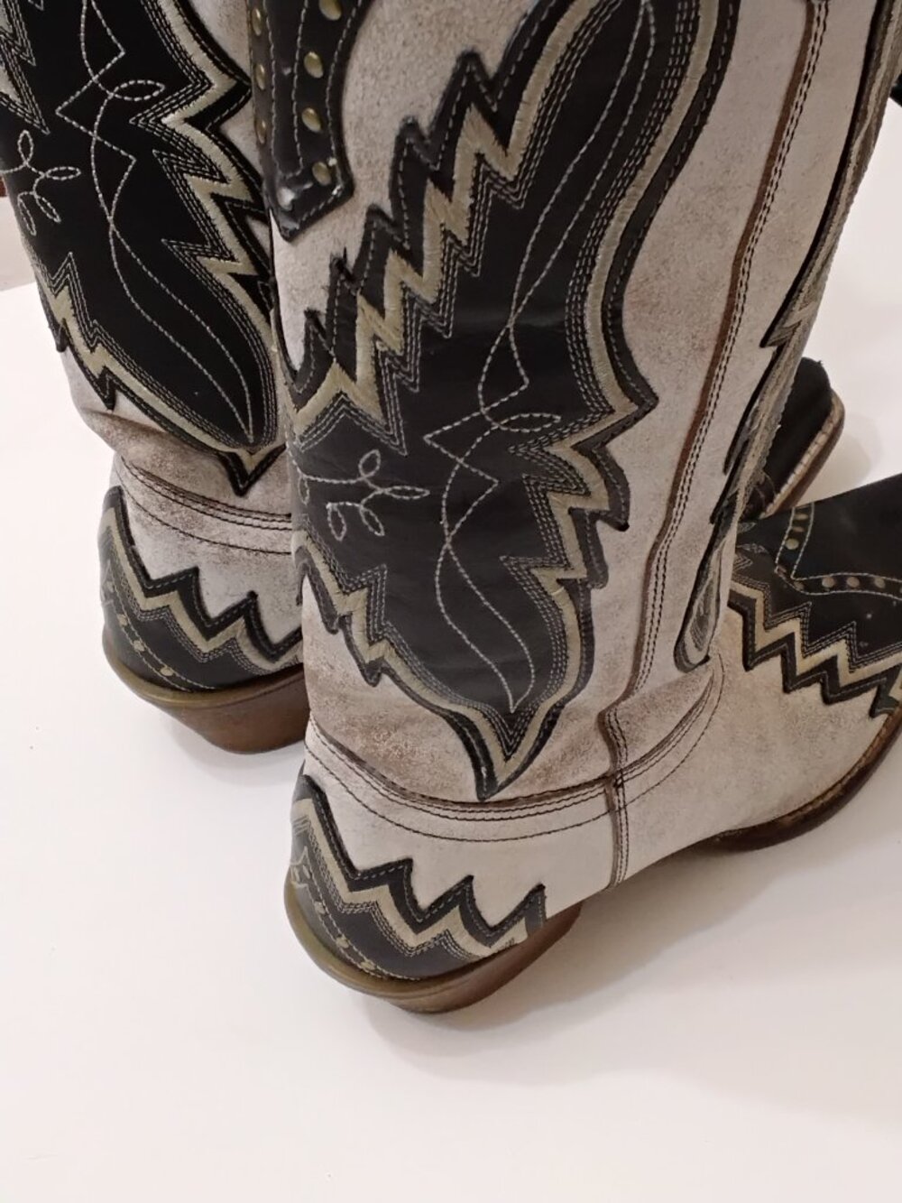 Laredo Women's Shawnee White & Black Western Boots Style 52460 - Size 6.5 M - Picture 5 of 8